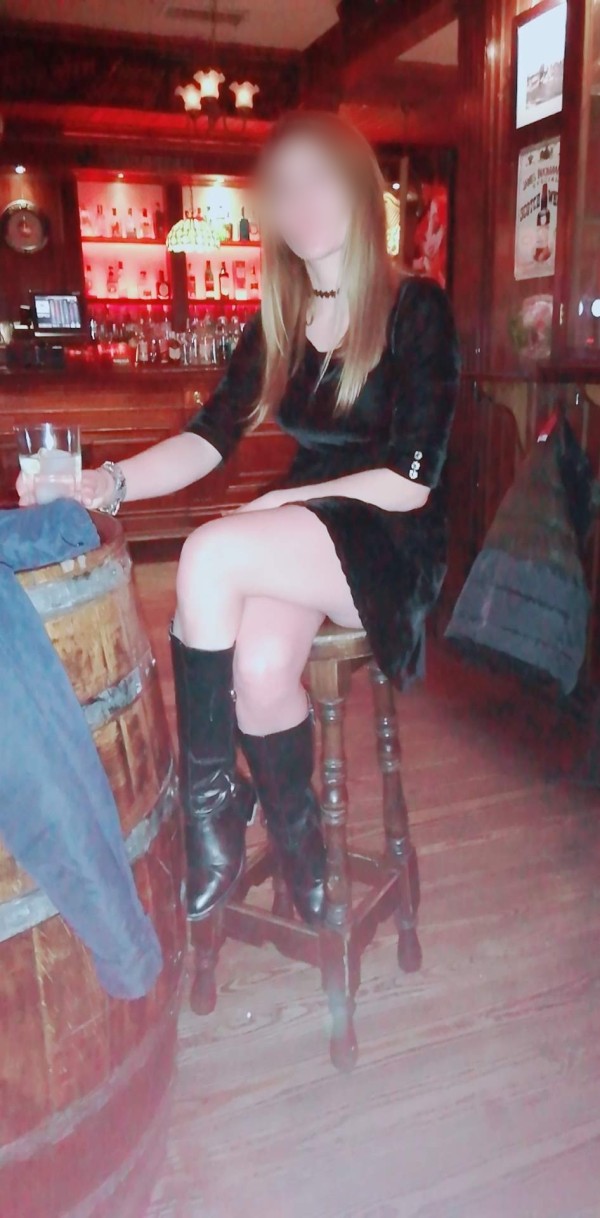 Cariñosa Fogosa Cachonda fiestera y buena mamada