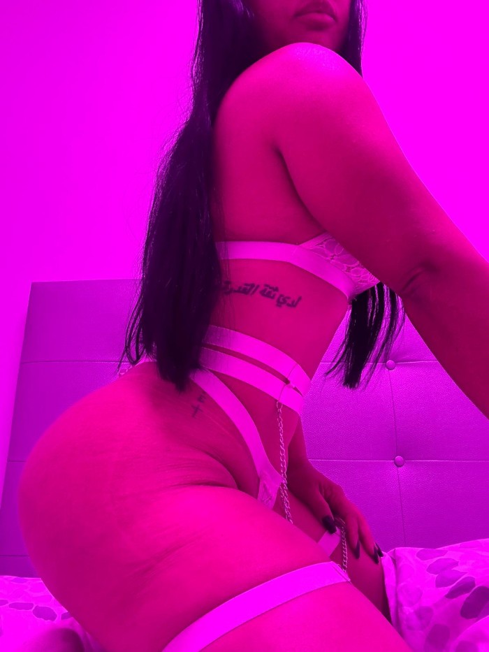 PARAGUAYA MUY GUAPA Y DECIDIDA