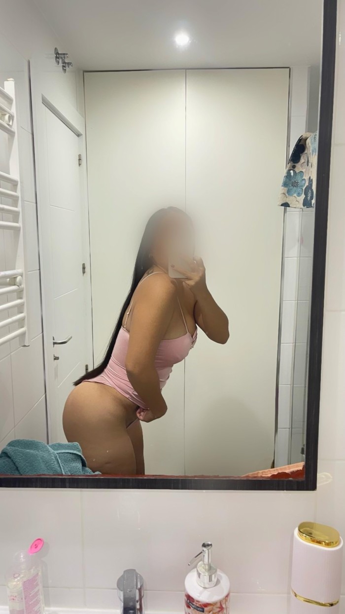 TAMARA ARDIENTE Y APASIONADA COLOMBIANA