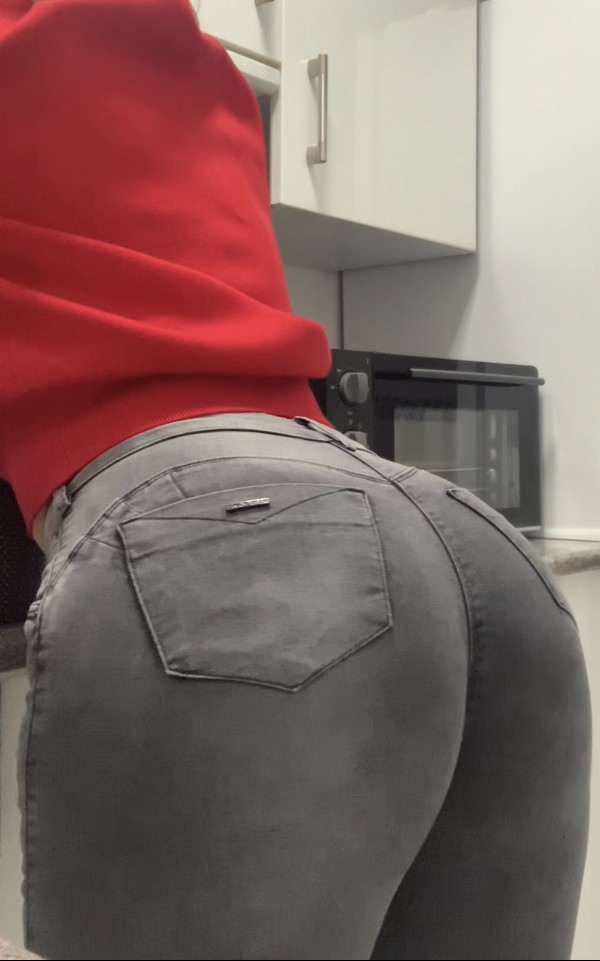 Roxy Zaragoza