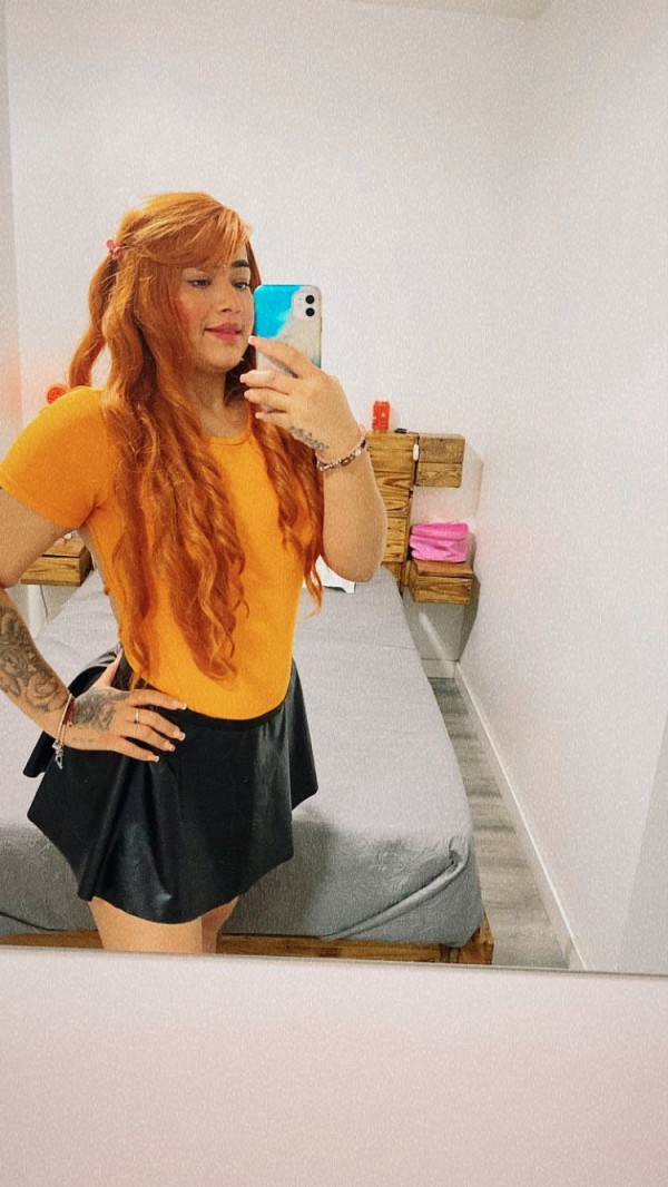 Las amiguitas más cachondas de manresa viciosa fiestera salidas 24h