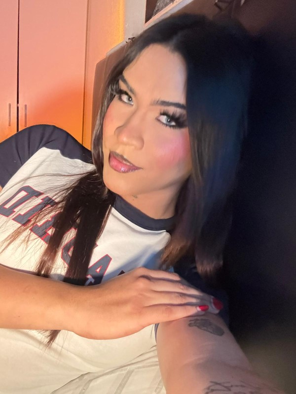 TRANS MORBOSA Y CALIENTE CON GRANDES DOTES PARA TI