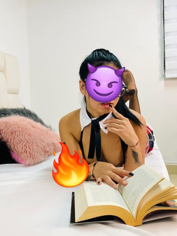 HOLA MI AMOR LLEGUE HOY VEN A CONOCERMENO TE ARREPENTIRÁS,ESTOY JUGOSA