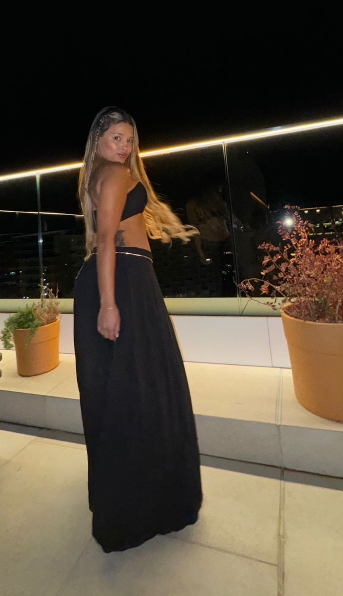 Impresionante rubia de LUJO con ganas de FOLLAR