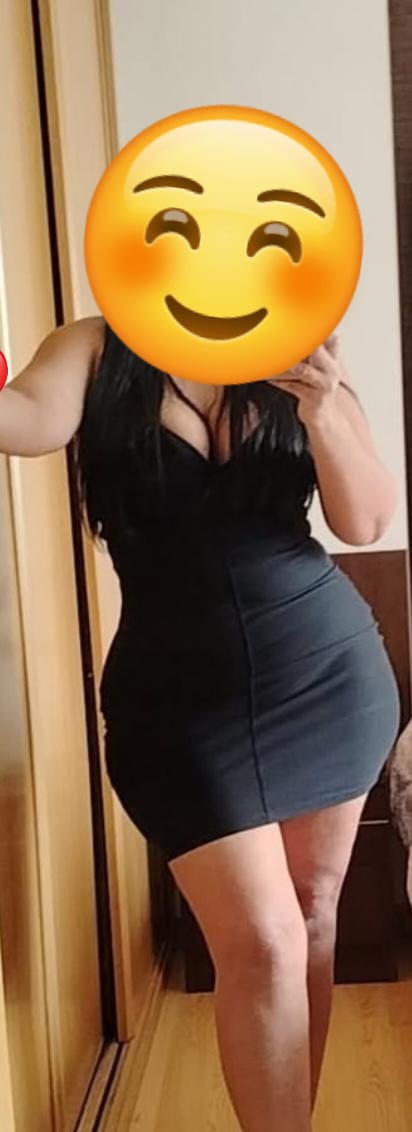 CUATRO AMIGAS LLENAS DE CARISMA EN VIGO CENTRO