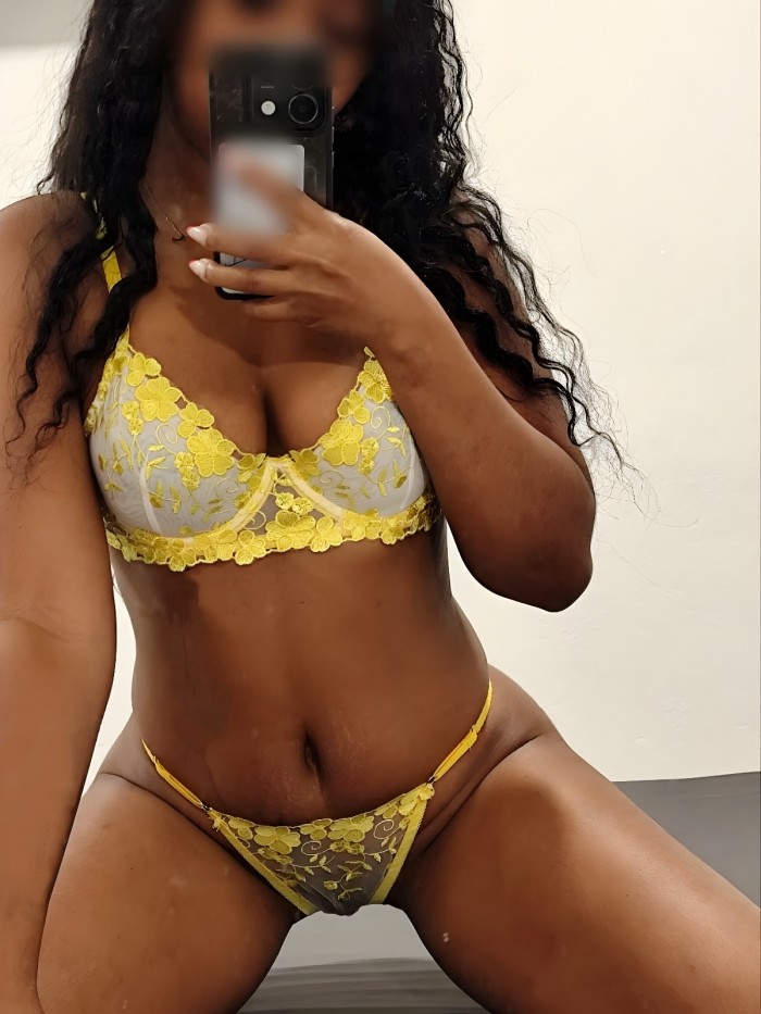 Lucy – SENSUAL, ARDIENTE… Y LISTA PARA PROVOCART