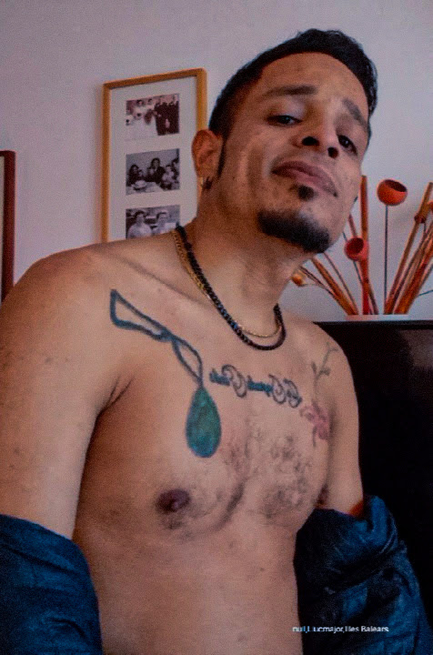 Fiesta con Colombiano Pollon/ Tengo 24 cm Reales G