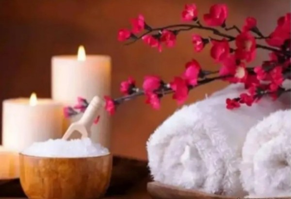 CHICA FITNESS CUIDADA PARA TI EN