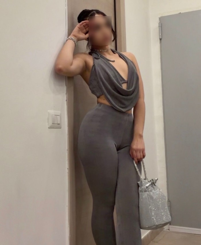 Angélica, latina recién llegada a Algeciras HOT