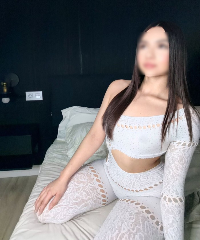 Angélica, latina recién llegada a Algeciras HOT