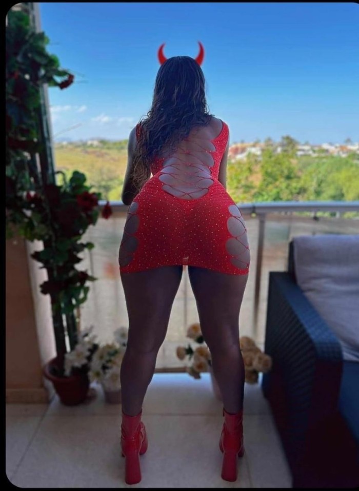 CHICA JOVEN BISEXUAL EXPERTA EN LÉSBICO
