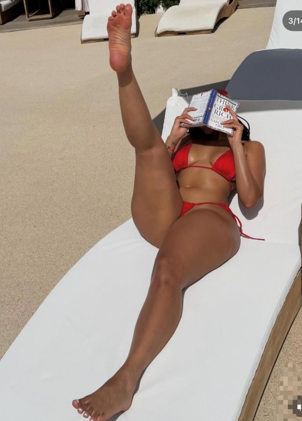 FIESTERA IMPLICADA DELICIOSA CACHONDA COMPLACIENTE