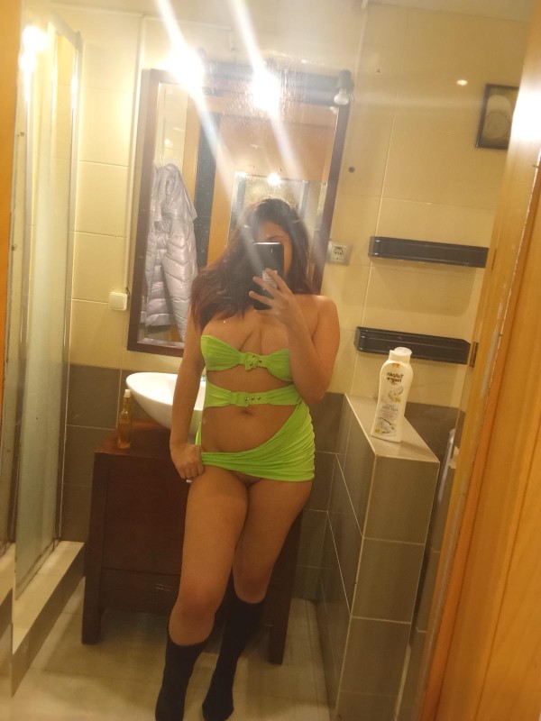 CRISTAL, INSACIABLE, FIESTERA, SUMISA Y JUGUETONA