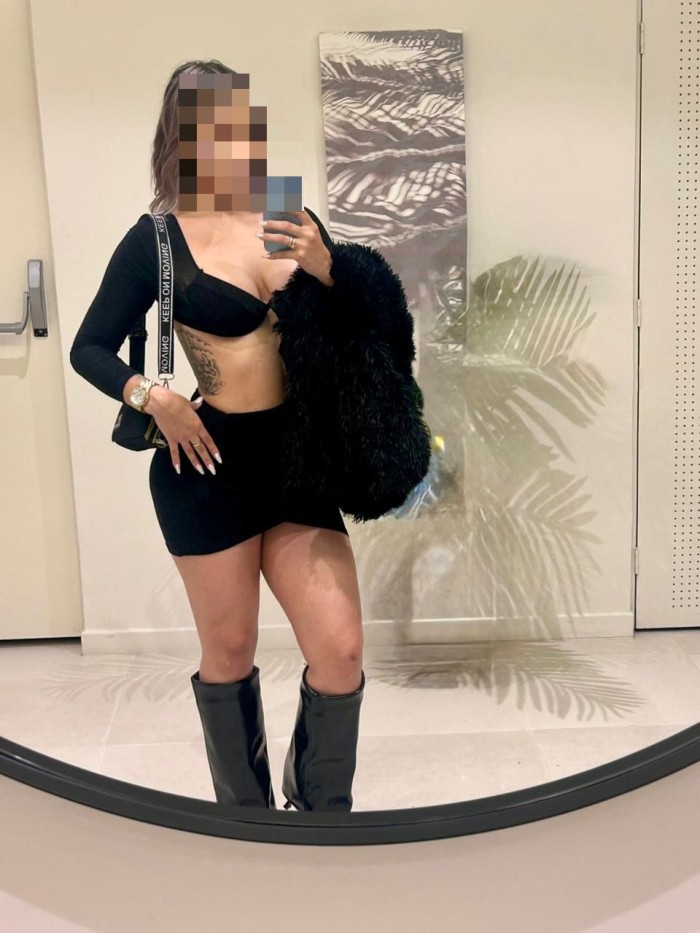 NOVEDAD CHLOE JOVENCITA ME GUSTAN LAS POLLAS JUGUETONAS