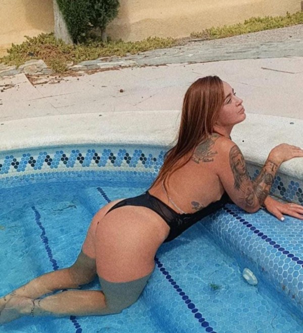 MICHELLE CAÑERA Y JUGETONA
