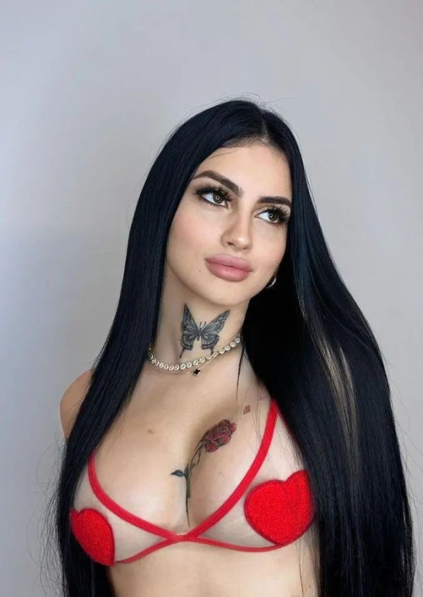 Preciosa señorita placer asegurado