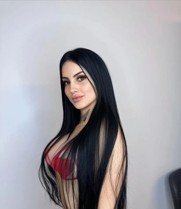 Preciosa señorita placer asegurado