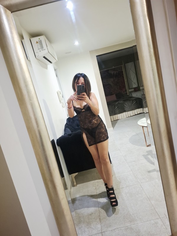 RUBI VICIOSA Y JUGETONA