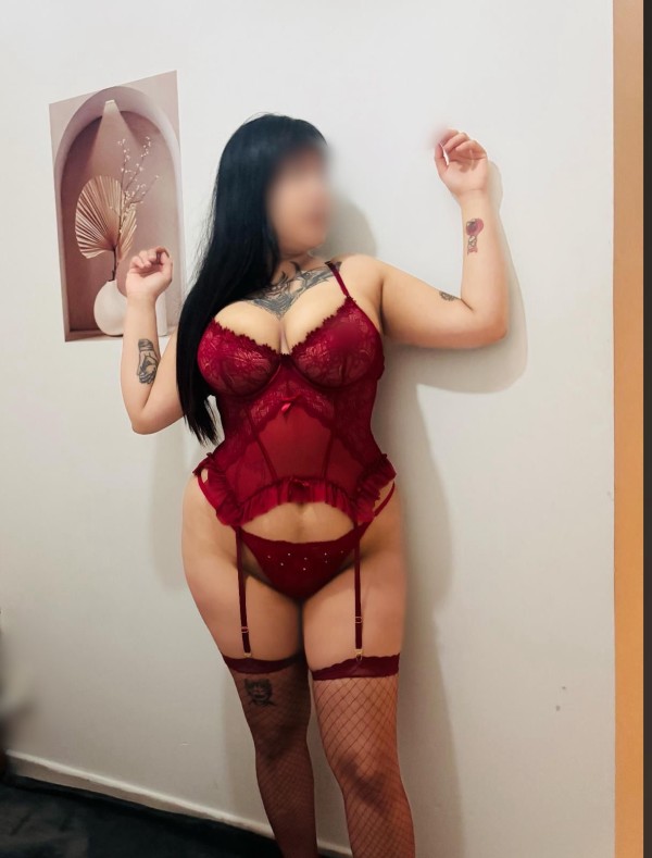 Me encanta el sexo soy completita ninfómana fiestera 24 horas