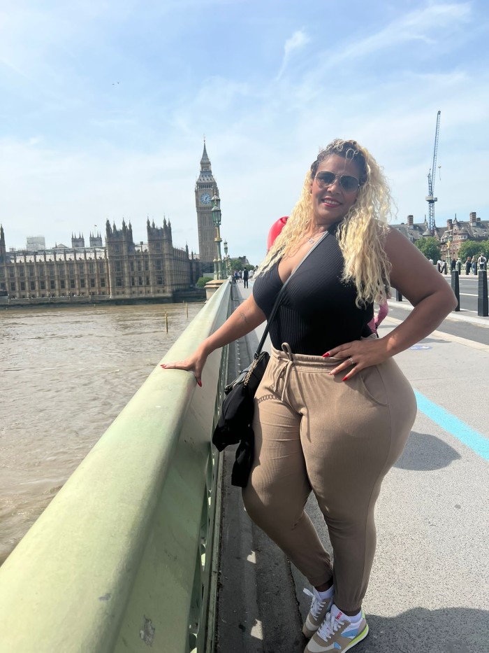 DISPONIBLE PARA CUMPLIR TODAS TU FANTASÍAS Y DESEOS *_*