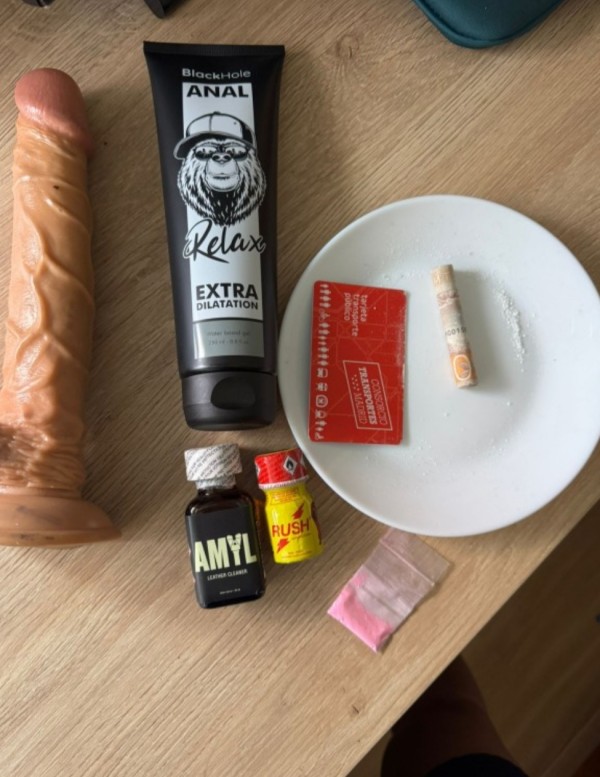 VENEZOLANA ( JUGAMOS )EN GIJON MUY FOLLADORA Y FIESTERA DOMINANTE