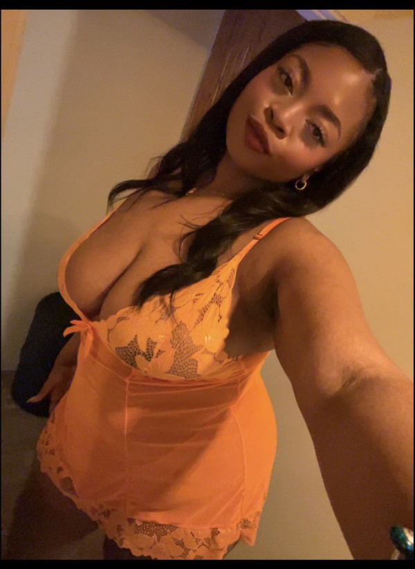 Colombiana de nuevo en IBIZA CENTRO!! POR UNOS DÍAS!! ME GUSTA LA FIESTA!!