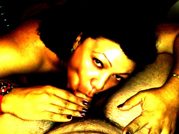 TRANS REINA DEL FRANCÉS GARGANTA PROFUNDA FIESTERA