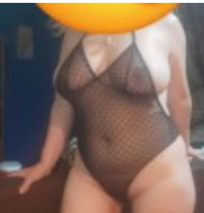 Soy madura si eres joven y quiere que te enseñe llamame