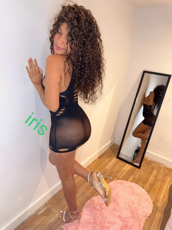 IRIS JOVENCITA DELEGADA Y FIESTERA