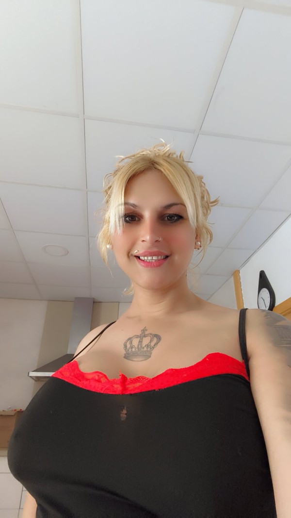 VICKY MILF DISPONIBLE SESIONES SEXO NATURAL BDSM MONISTROL DE MONTSERRAT