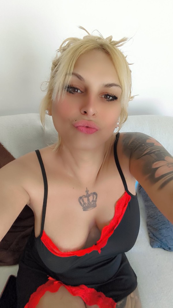 VICKY MILF DISPONIBLE  SESIONES SEXO NATURAL BDSM  MONISTROL DE MONTSERRAT