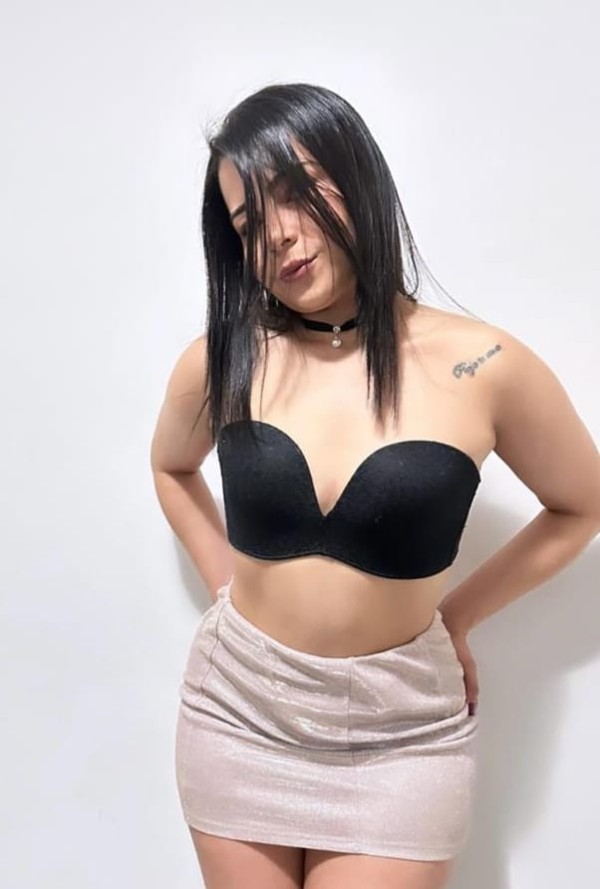 GABY BELLA Y ENCANTADORA COLOMBIANA 24HS