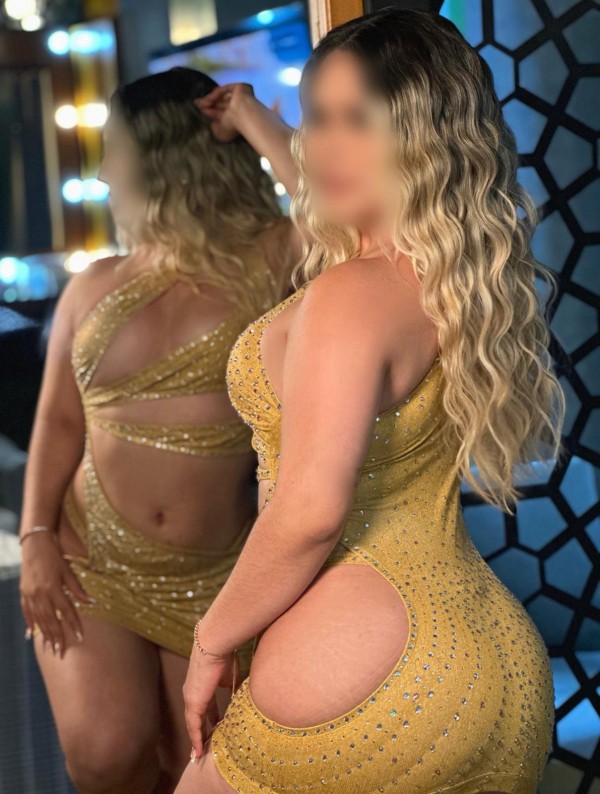 DELICIOSA LUJURIOSA IMPLICADA CACHONDA COMPLACIENTE