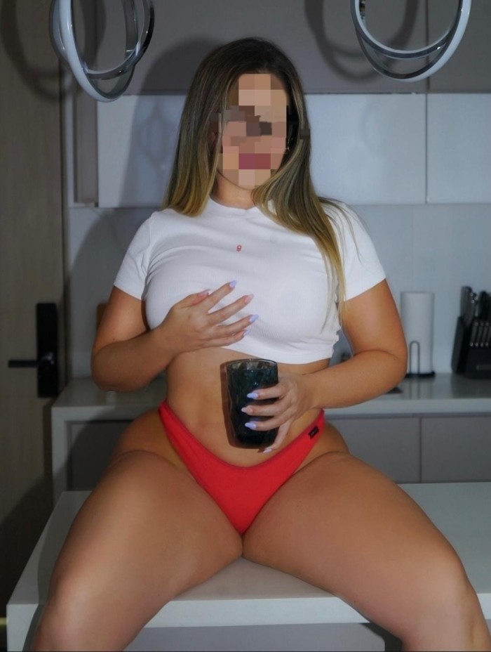 ENCANTADORA SENSUAL APASIONADA BUENA AMANTE