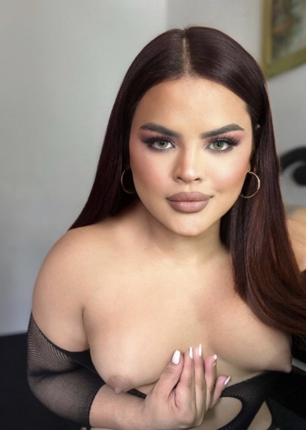 Últimos Dias Chiquita Trans implicada dispuesta a complacerte
