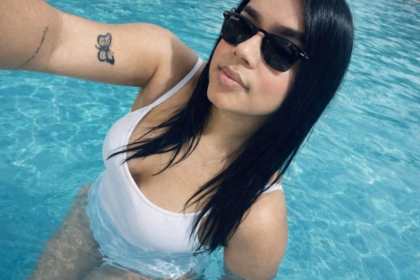 Melody tu bebecita caliente, xoxito apretadito