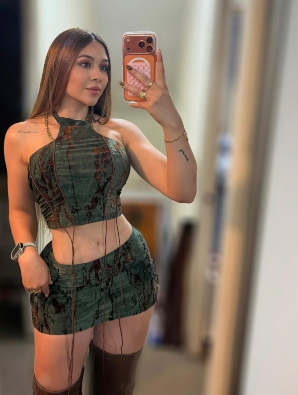 SARA MEXICANA EN FORMA BENIDORM SALIDAS 24/7