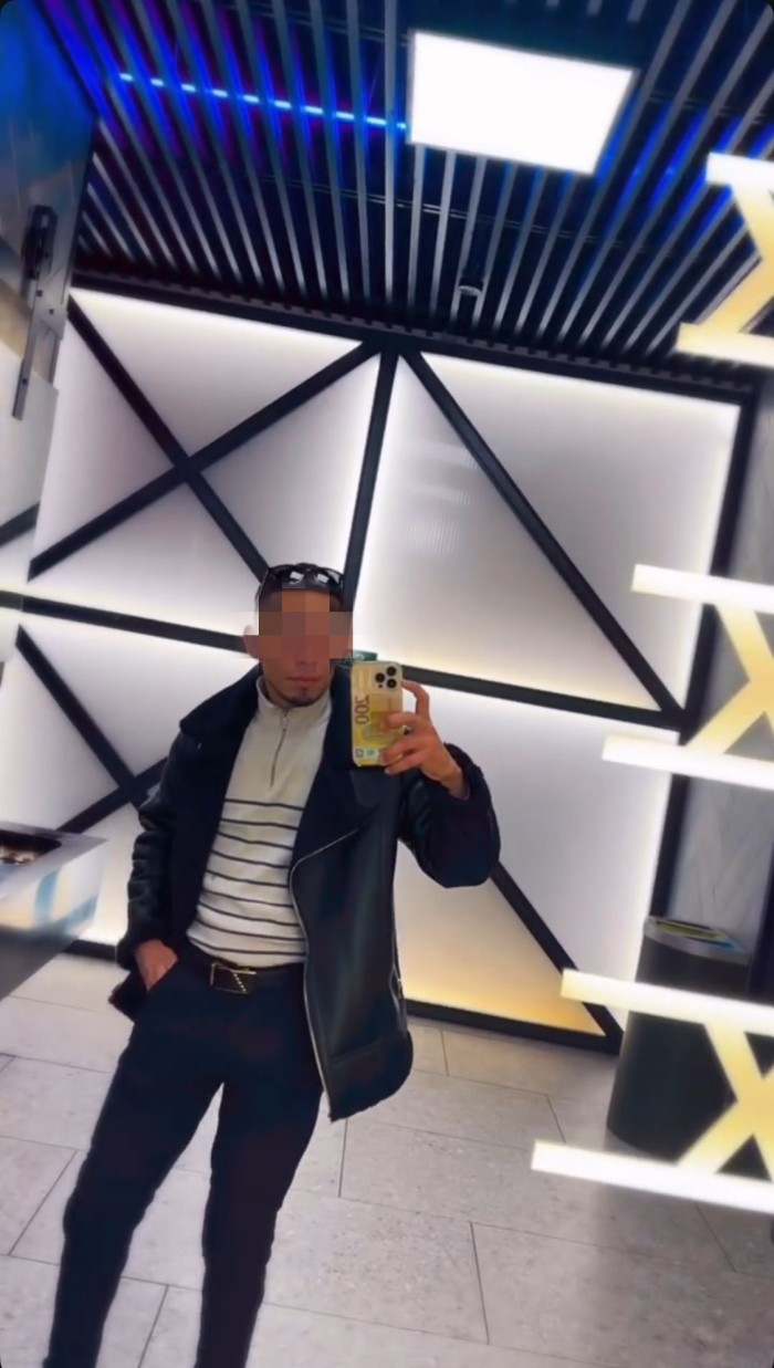 CHICO BISEXUAL DOTADO EN VILLAGARCÍA VERSÁTIL