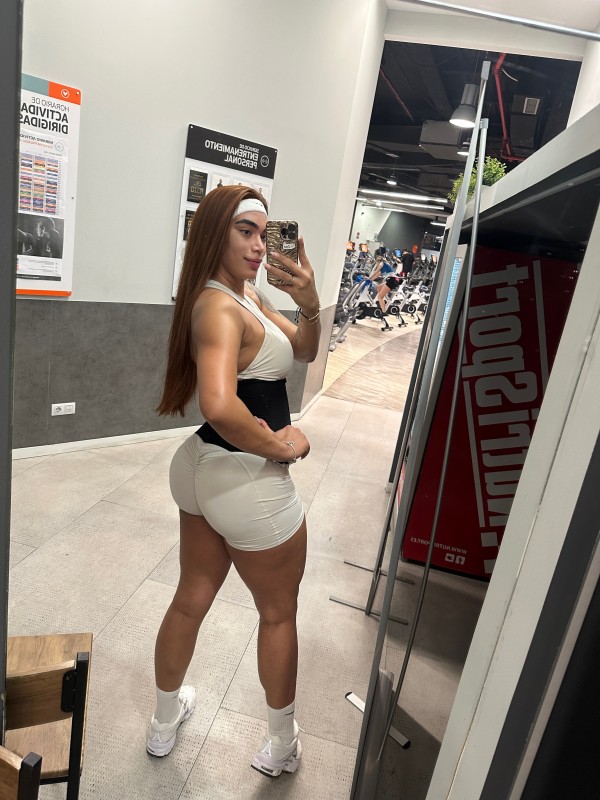 latina caleña -san Blas canillejas