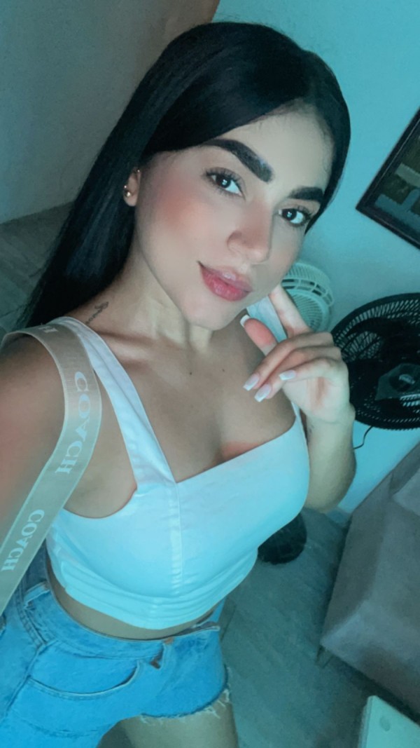 PRECIOSA Y PICANTE NUEVA EN SALAMANCA