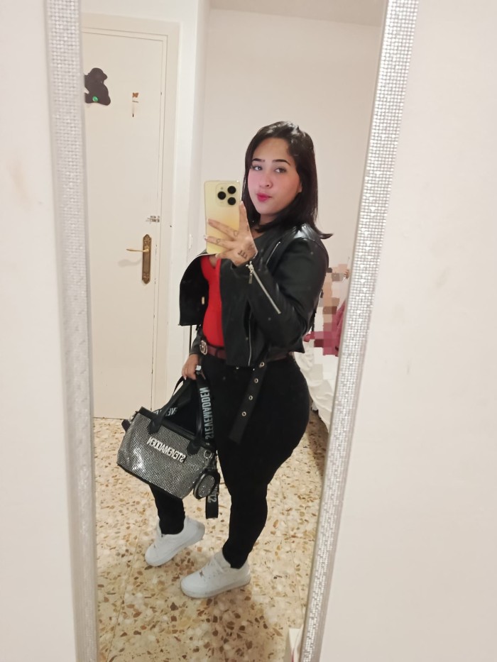 Venezolana muy guapa y fiestera NOVEDAD