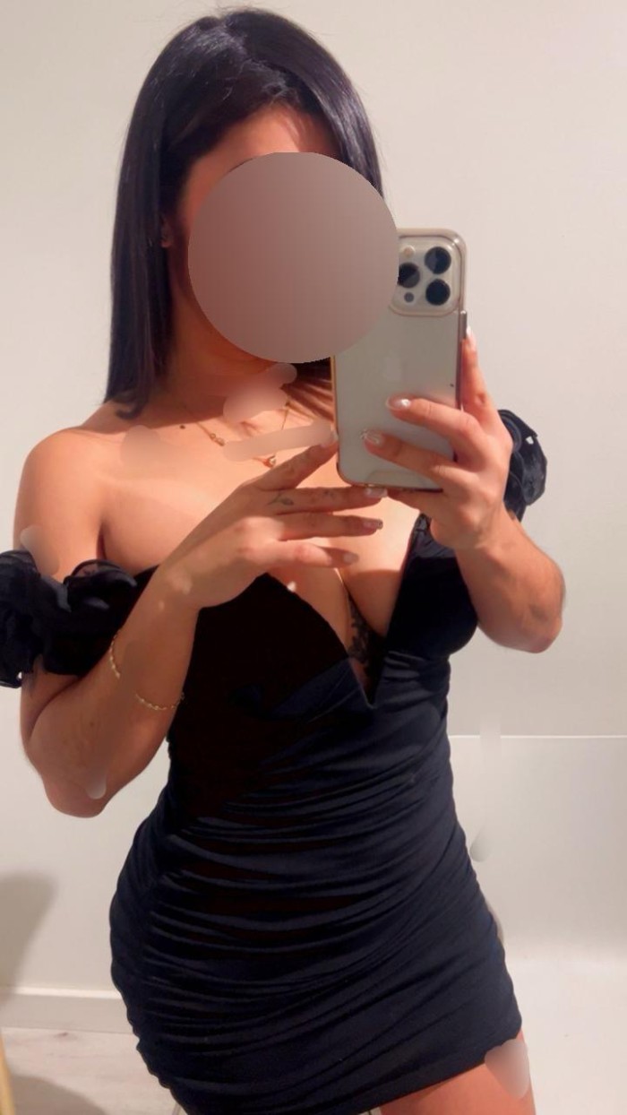 BELLEZA EXOTICA, CACHONDA Y CARIÑOSA