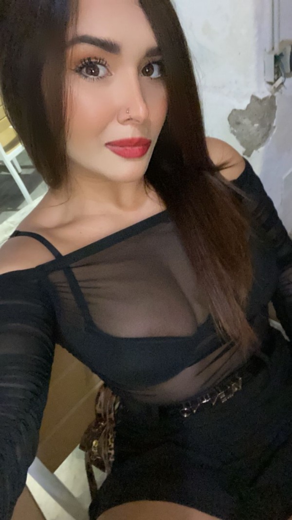 DIVINA, FOGOSA Y CON GANAS DE RELAX AL MAXIMO