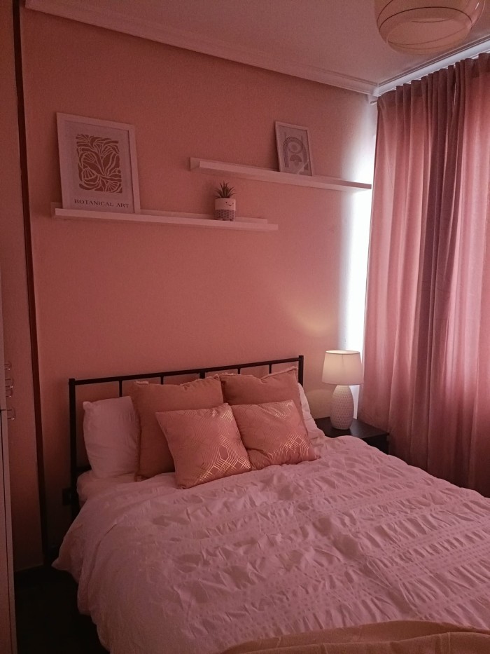 SE ALQUILA HABITACION EN PISO EXCLUSIVO VITORIA