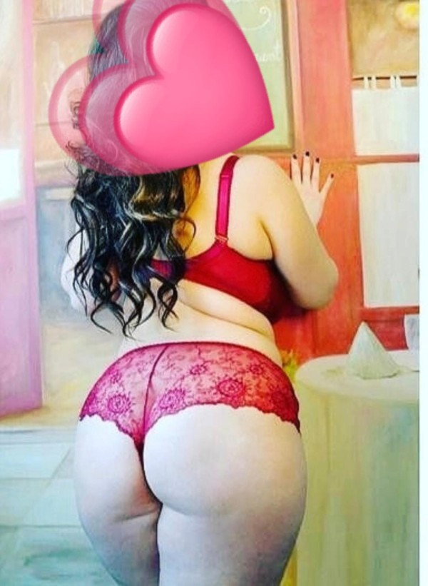 Ruth una mujer completa y complaciente