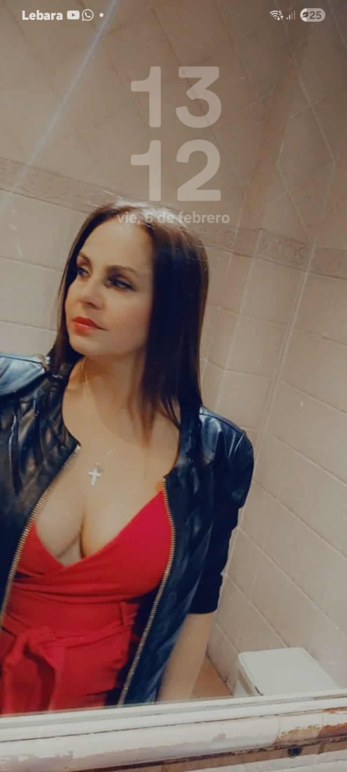 ESTOY CACHONDA CON GANAS DE UN BUEN MACHOTE