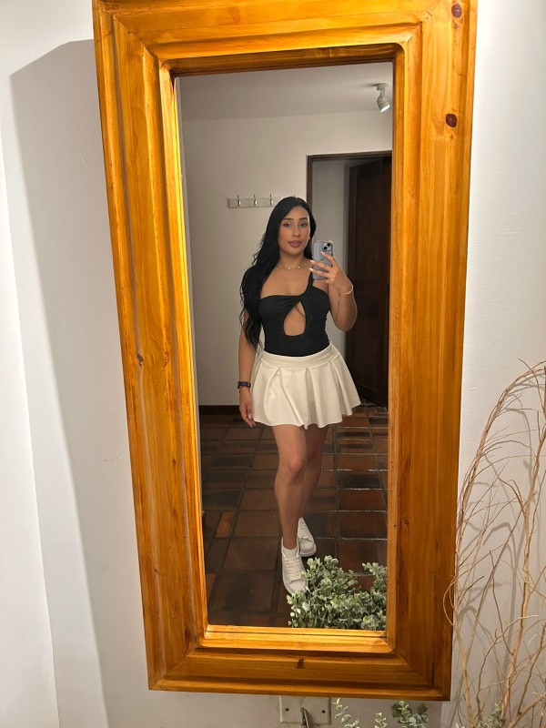 LUNA JOVENCITA Y ARDIENTE