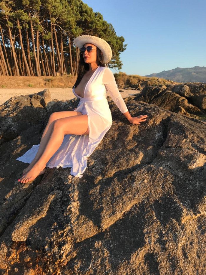 Renata madura juvenil sexy e implicada