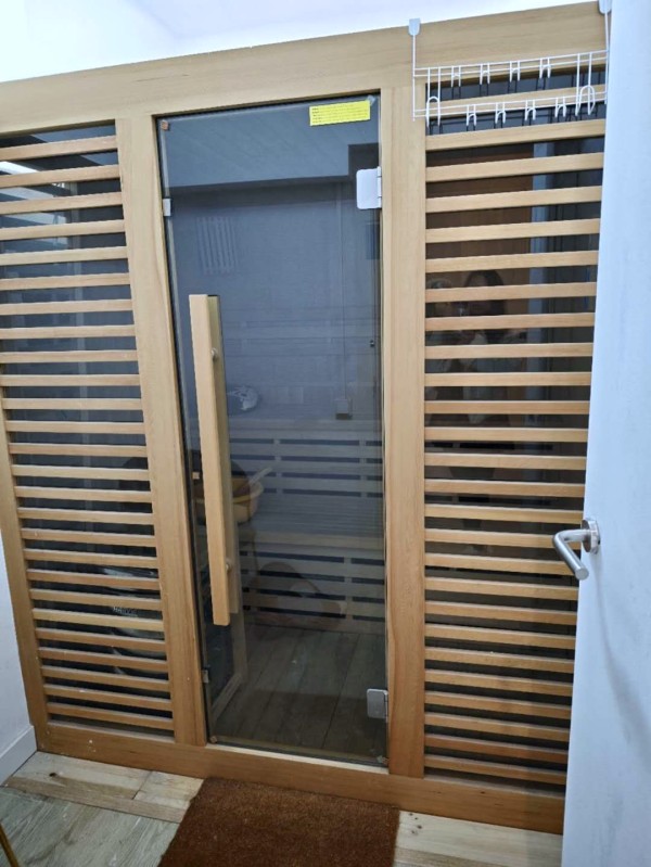 Enjoy our PRIVATE SAUNA for two – Chinese Massage
