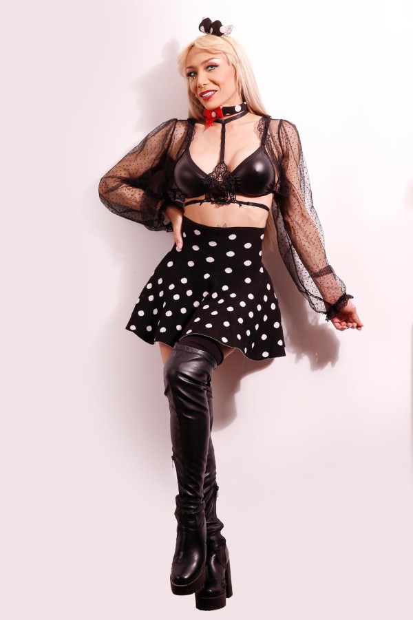 672148228 FIESTA Y PENETRACIONES MUTUAS